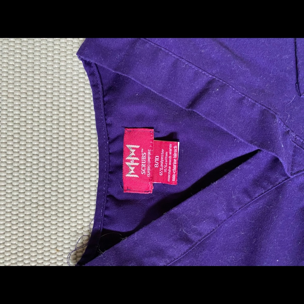 Girls scrubs 8/10